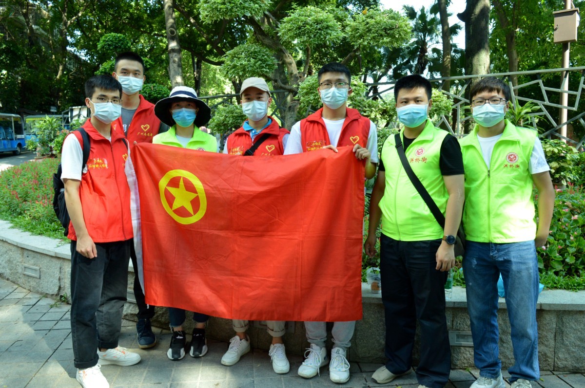 200725 海外装饰团支部志愿服务照片 (合影).JPG