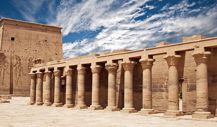egypt-philae-temple-of-isis-forecourt.jpg