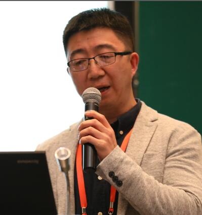 陳偉.jpg