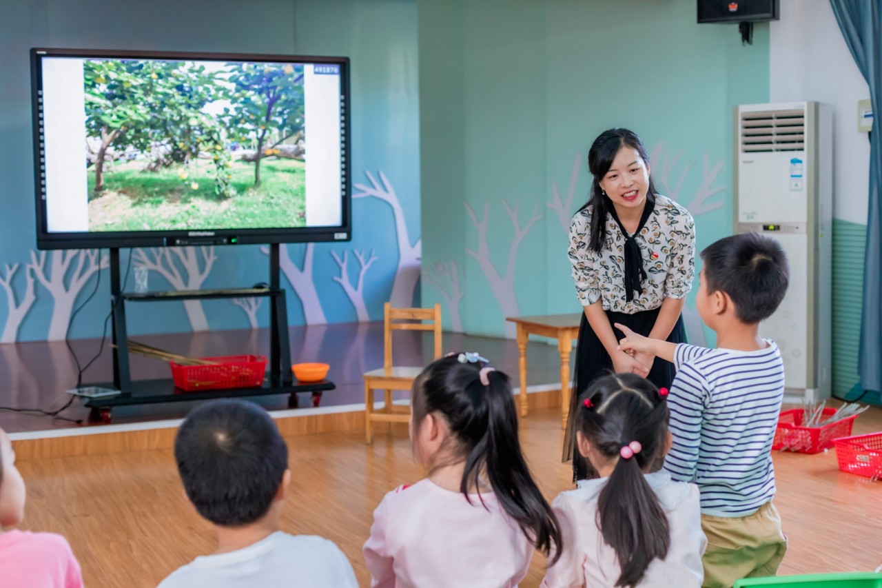 金家坝幼儿园 计彩娟+科学+有用的三角架_副本.jpg
