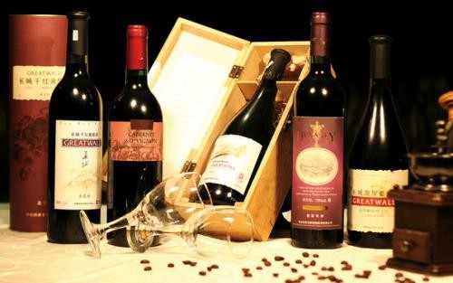葡萄酒小知识 葡萄酒加盟商教你如何提高品酒体验（一）