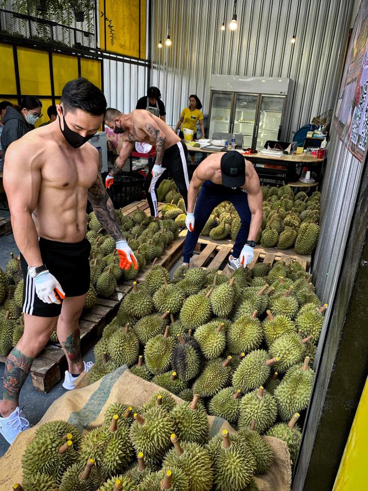 durian-gym-trainers-3.jpg