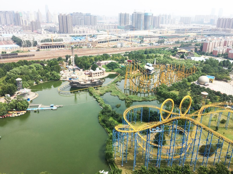 世纪欢乐园.jpg