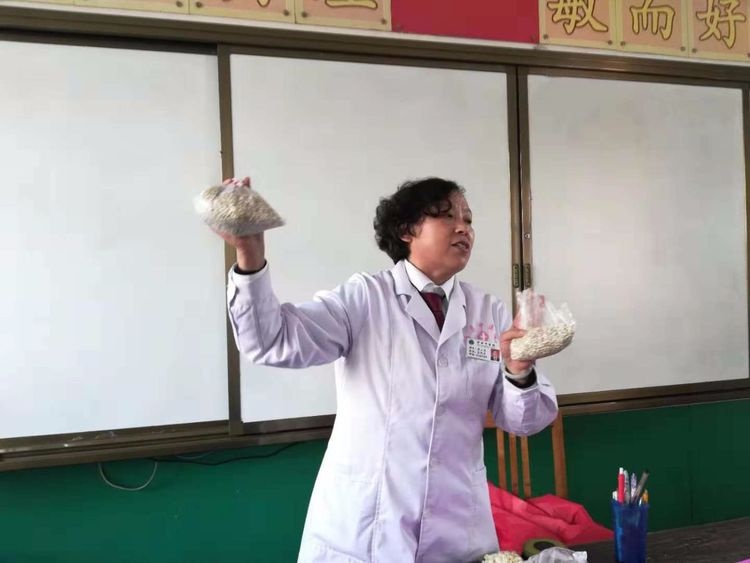 c83d2631c920000183561160179061c0.jpg