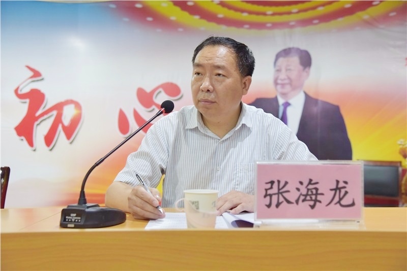 张海龙.jpg